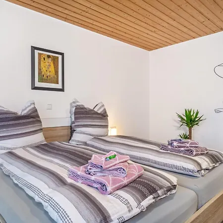 Carmen * Wald (Baden-Wurttemberg)
